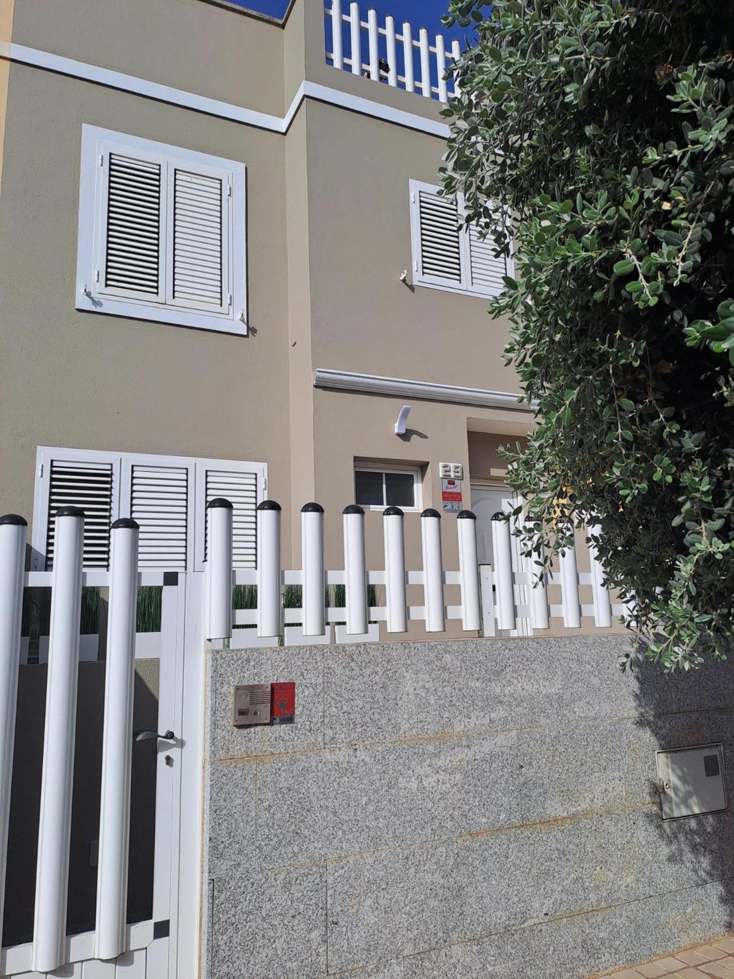 The Home E&N Galdar Luaran gambar